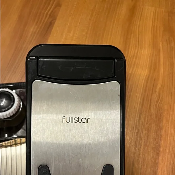 Black Kitchen Mandoline Slicer - Picture 2 of 5